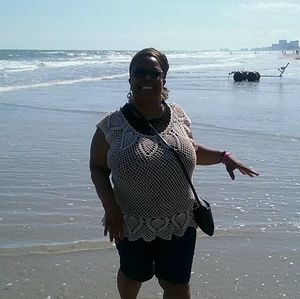 Meet your Posher, Beverly